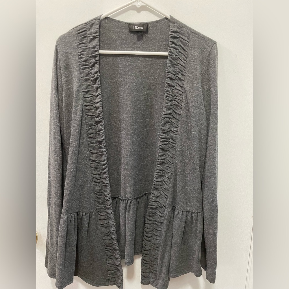 Iz Byer XL gray sweater with ruffles